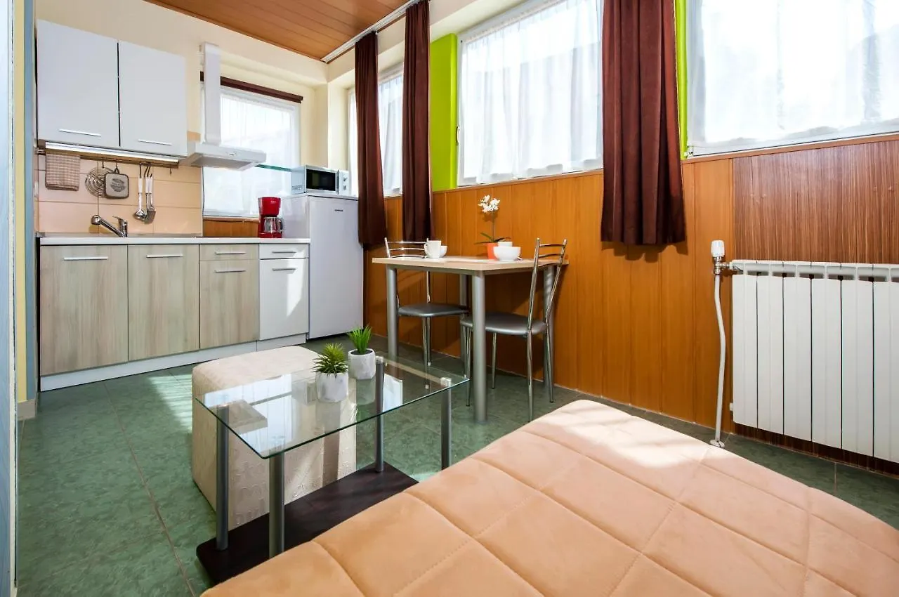 krevet i doručak Apartments Erik B&B Adults Only