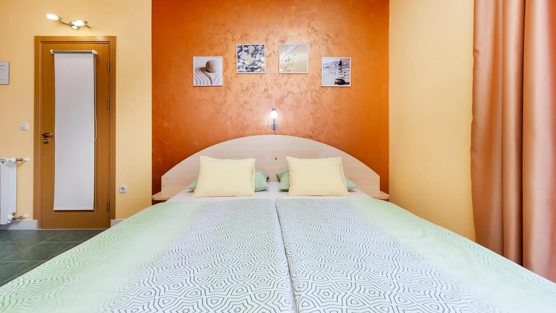Apartments Erik B&B Adults Only krevet i doručak
