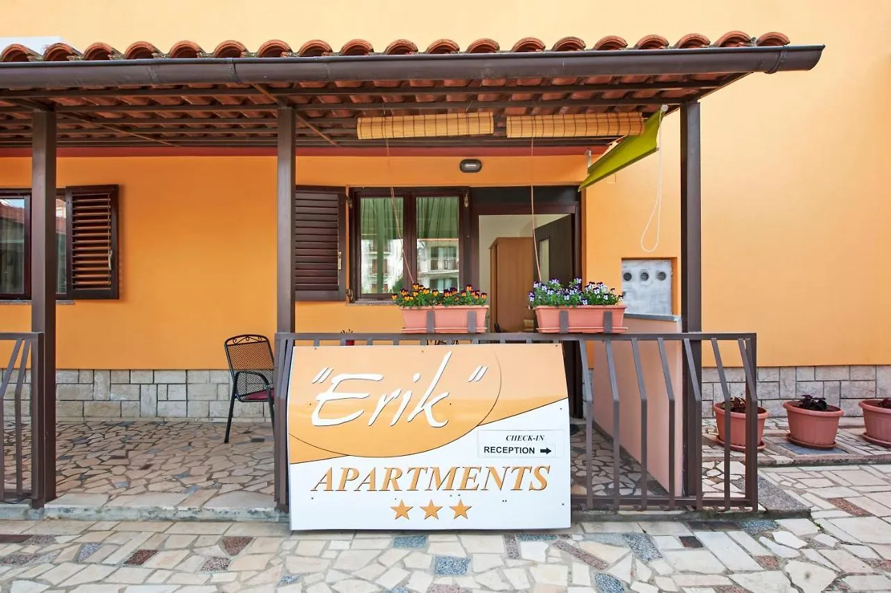 Apartments Erik B&B Adults Only Rovinj 3*,