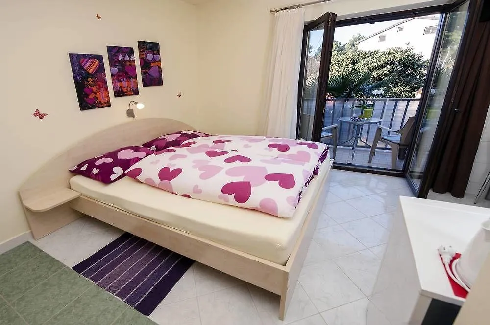 Apartments Erik B&B Adults Only Rovinj 3*,  Croatie