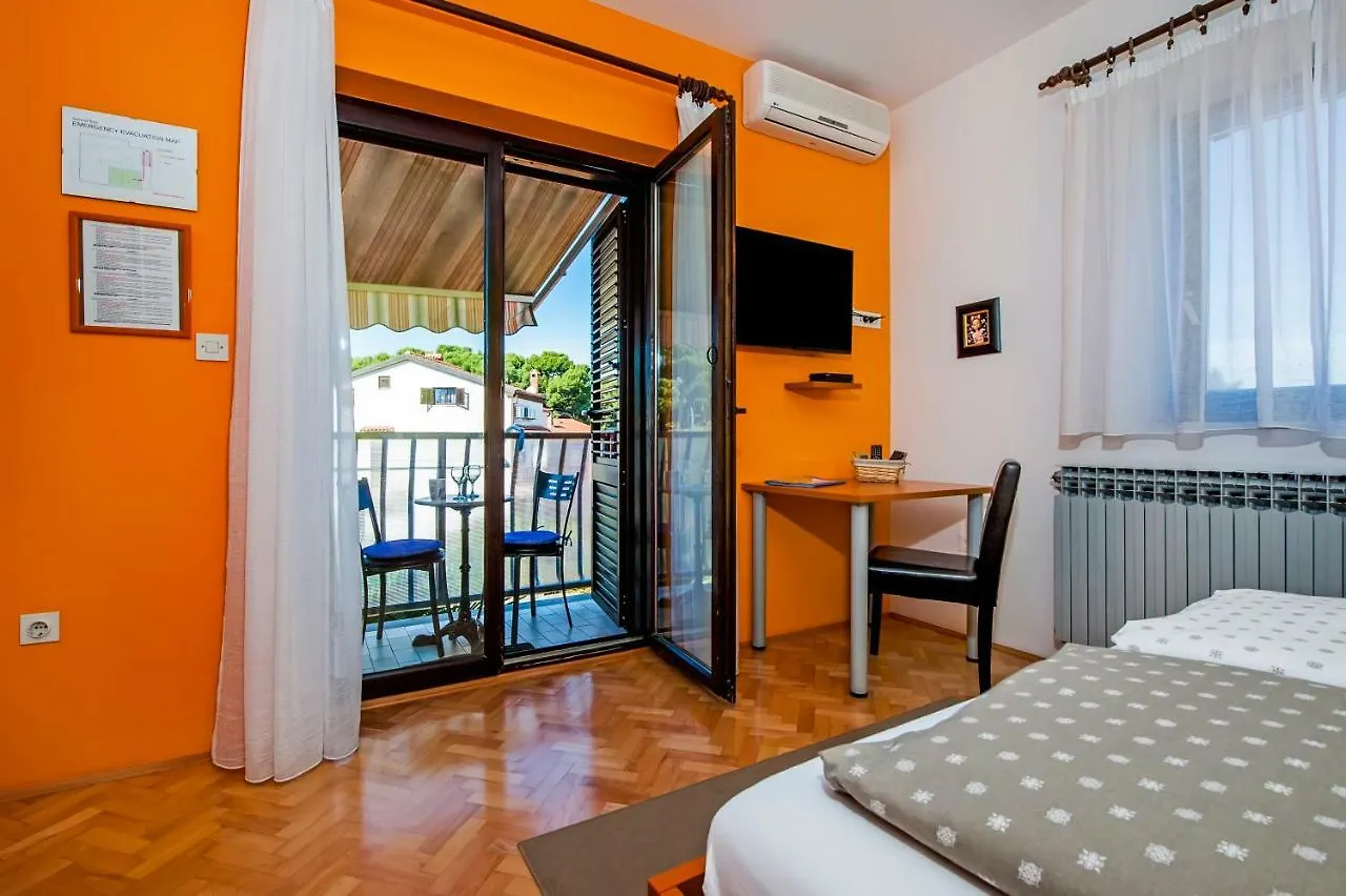 Apartments Erik B&B Adults Only Rovinj Oda ve Kahvaltı