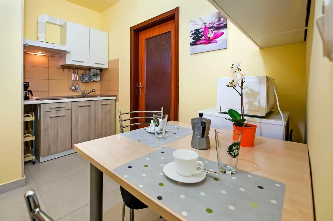 Apartments Erik B&B Adults Only Rovinj Couette-café