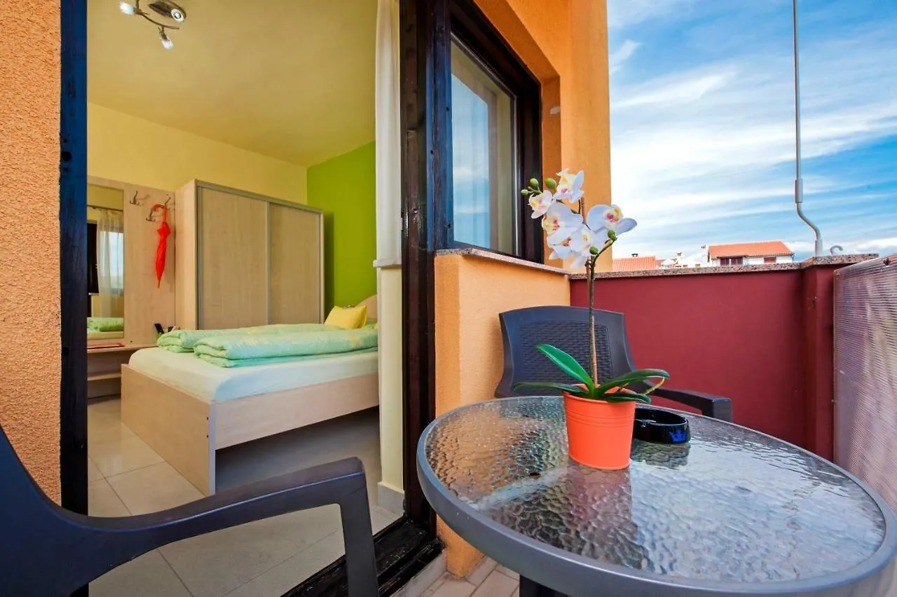 Apartments Erik B&B Adults Only Rovinj Couette-café