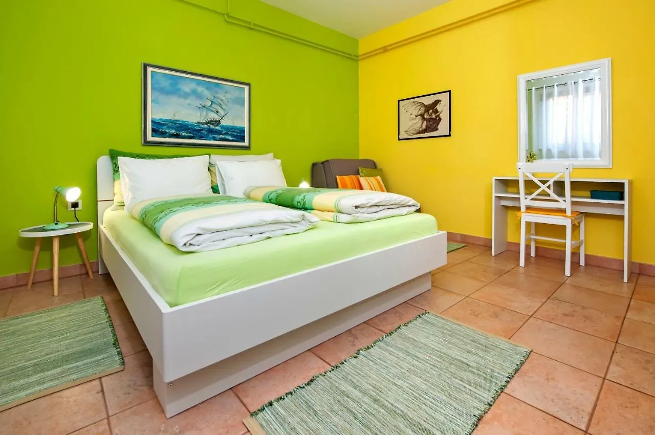 Apartments Erik B&B Adults Only Rovinj 3*,